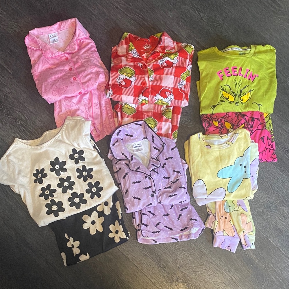 Set of 6 Girls Pajamas